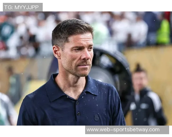 马卡分析皇马右路困境阿隆索仍在寻觅最佳人选解决方案